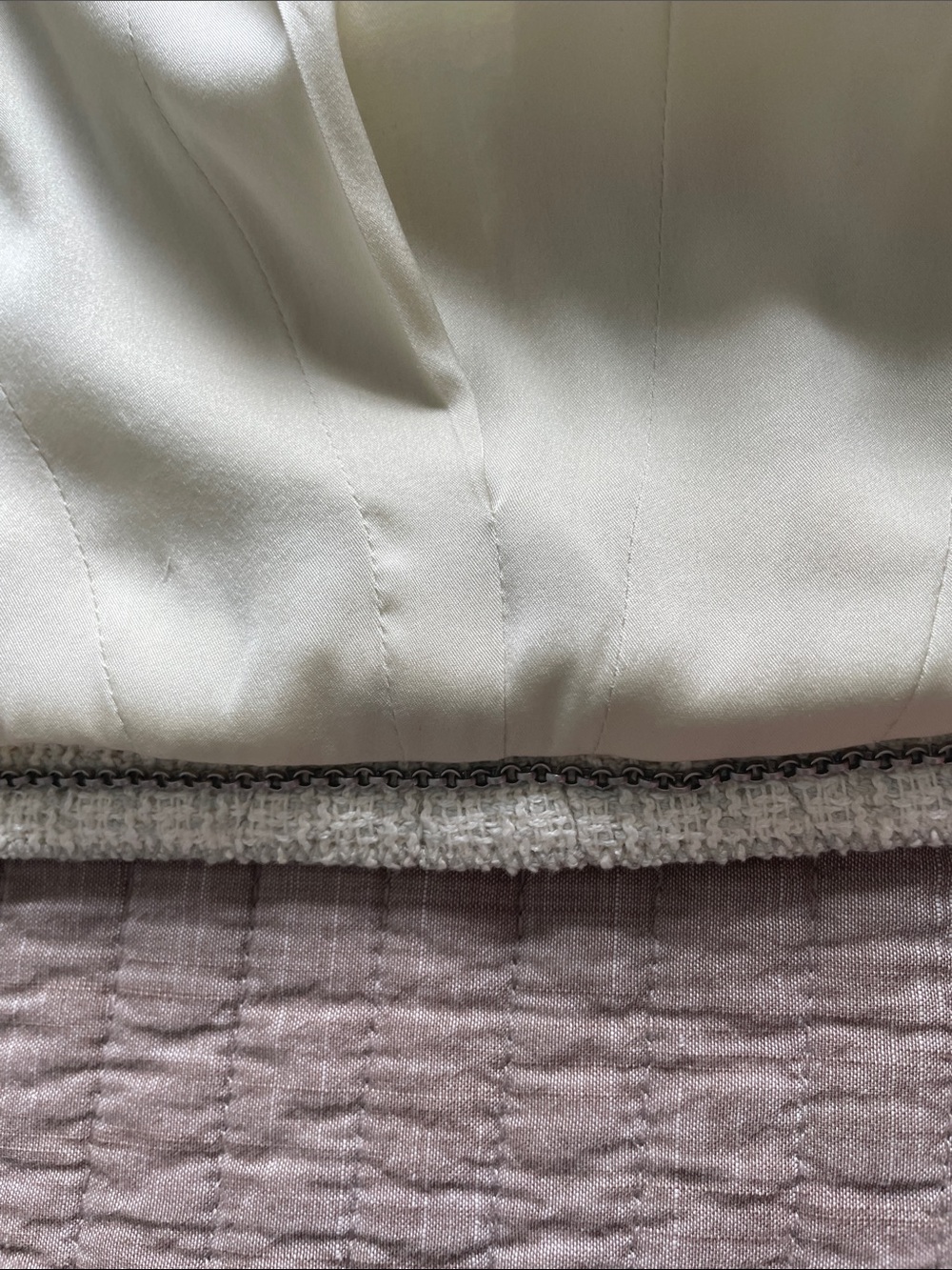 CHANEL Authentic Vintage Cream Tweed Cropped Jacket - Picture 12 of 14